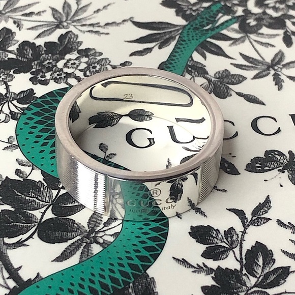 GUCCI Sterling Silver Engraved Cigar Band Ring Size 10-1/2 23 NIB - Picture 1 of 17